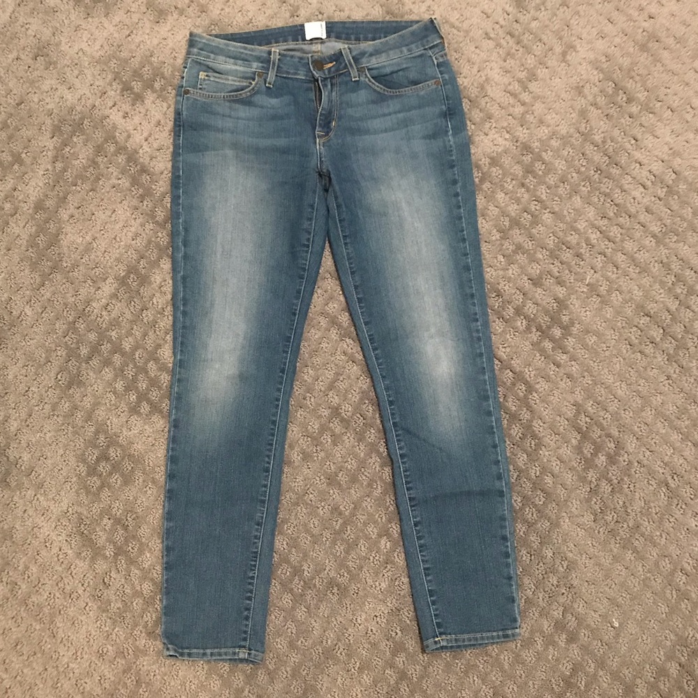Rich & skinny ankle jean in stone blue color.